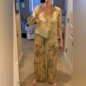 Vintage Silk Blend Long Sleeve Shirt and Pant Set with Crocodile Pattern